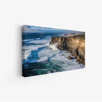 لوحات مناظر طبيعية تعكس جمال البحر والأمواج الزرقاء مع cliffs رائعة، جو هادئ ومريح. لوحات فخمة، لوحات جدارية للمنزل، لوحات أنيقة.