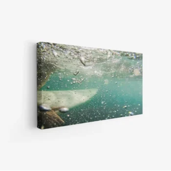 لوحات مناظر طبيعية تحت الماء مع فقاعات هواء وزرقة عميقة، جو هادئ ومريح. لوحات فخمة، لوحات جدارية للمنزل، لوحات أنيقة.
