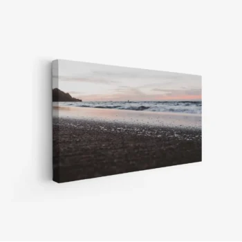 لوحات مناظر طبيعية لشاطئ هادئ بألوان دافئة وغروب ساحر، تضفي جوًا من الاسترخاء. لوحات فخمة، لوحات جدارية للمنزل، لوحات أنيقة.