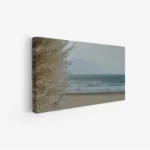 لوحات مناظر طبيعية تضم أعشاب بحرية بلون البيج مع خلفية بحر هادئ وأجواء مريحة، لوحات جدارية للمنزل، لوحات فخمة.