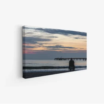لوحات مناظر طبيعية لغروب البحر مع أمواج هادئة وسحب ملونة، جو رومانسي ومريح. لوحات فنية عصرية، لوحات جدارية للمنزل، لوحات أنيقة.