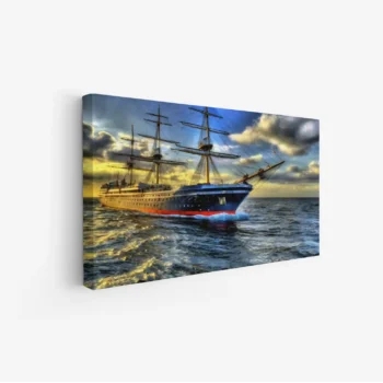 لوحة بحرية لسفينة تاريخية تبحر في مياه زرقاء تحت سماء ملبدة بالغيوم، لوحات مناظر طبيعية، لوحات كانفاس.