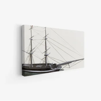 لوحة سفينة قديمة بألوان دافئة وتفاصيل دقيقة تعكس روح المغامرة والبحرية، لوحات فنية مودرن، لوحات كانفاس.