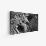 لوحة جبال قمرية بتفاصيل دقيقة وألوان رمادية، تعكس جوًا غامضًا وفضائيًا، مناظر طبيعية، لوحات فنية عصرية، لوحات جدارية للمنزل.