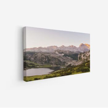 لوحة جبال - بحيرة هادئة - ألوان دافئة - مشمس - لوحات طبيعة - لوحات كانفاس